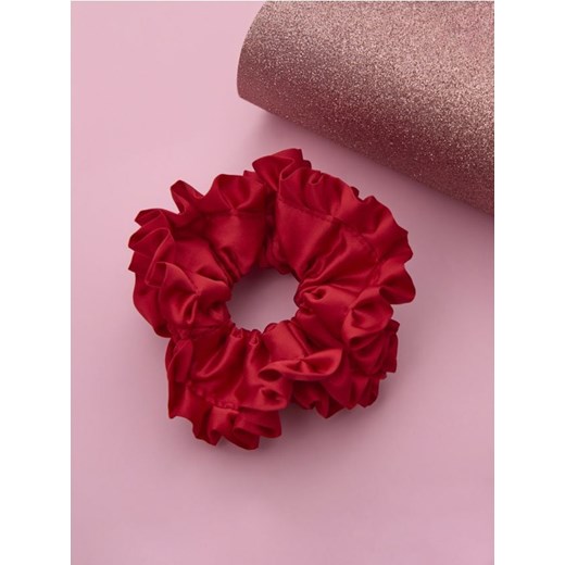 Sinsay - Gumka do włosów scrunchie - czerwony ze sklepu Sinsay w kategorii Gumki do włosów - zdjęcie 178071515