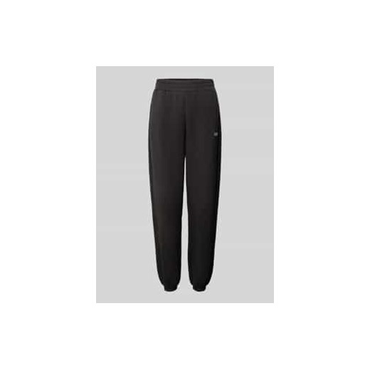 Spodnie dresowe o kroju relaxed fit z nadrukiem z logo model ‘CECILIA’ ze sklepu Peek&Cloppenburg  w kategorii Spodnie damskie - zdjęcie 178089076