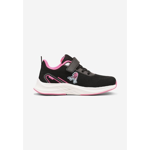 Czarno-Fuksjowe Buty Sportowe Sneakersy Ozdobione Naszywką Avelvesia ze sklepu born2be.pl w kategorii Buty sportowe dziecięce - zdjęcie 178091325