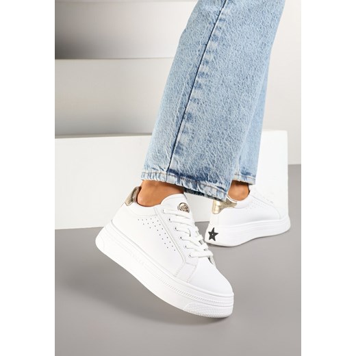 Biało-Złote Sneakersy Vices na Grubej Podeszwie z Perforacją i Napisem Nonadwin ze sklepu born2be.pl w kategorii Buty sportowe damskie - zdjęcie 178119485