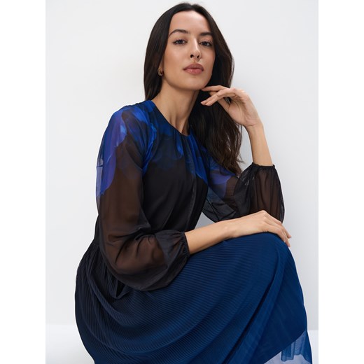 Mohito - Granatowa sukienka midi z dzianiny mesh - błękitny Mohito M Mohito