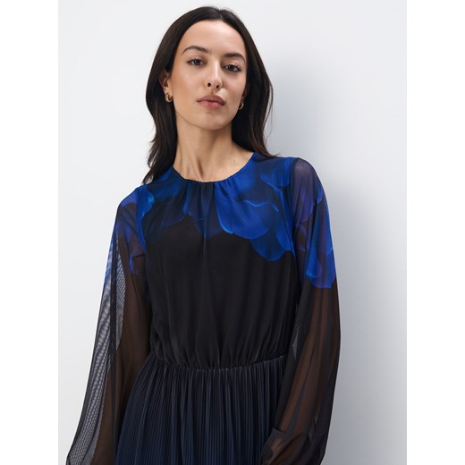 Mohito - Granatowa sukienka midi z dzianiny mesh - błękitny Mohito XXS Mohito