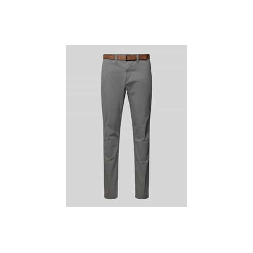 Chinosy o kroju slim fit z paskiem ze sklepu Peek&Cloppenburg  w kategorii Spodnie męskie - zdjęcie 178152488