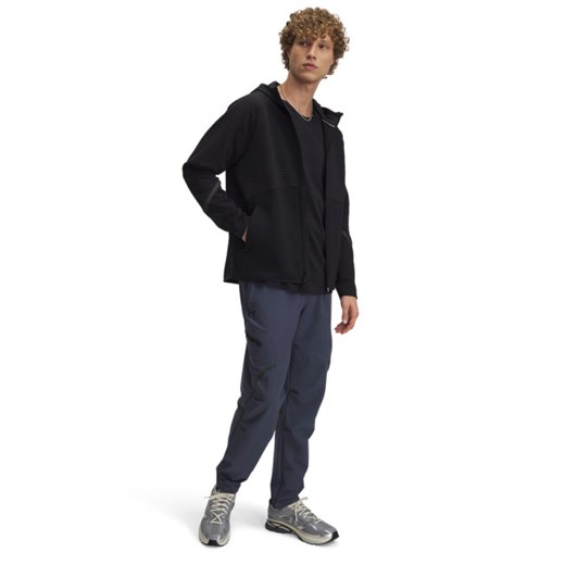 Męskie spodnie treningowe cargo UA Unstoppable Cargo Pant - szare ze sklepu Sportstylestory.com w kategorii Spodnie męskie - zdjęcie 178158325