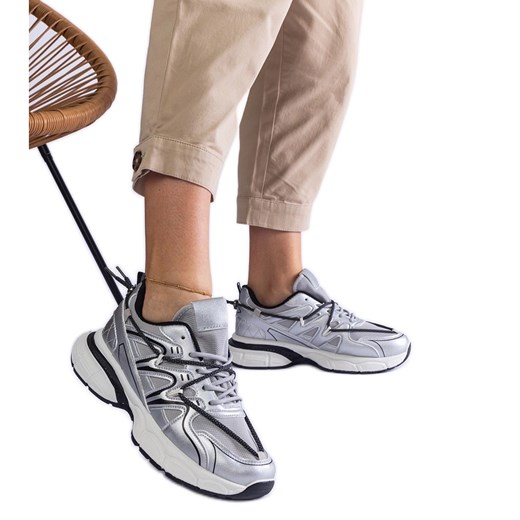 Srebrne damskie sneakersy na masywnej podeszwie srebrny ze sklepu ButyModne.pl w kategorii Buty sportowe damskie - zdjęcie 178176505