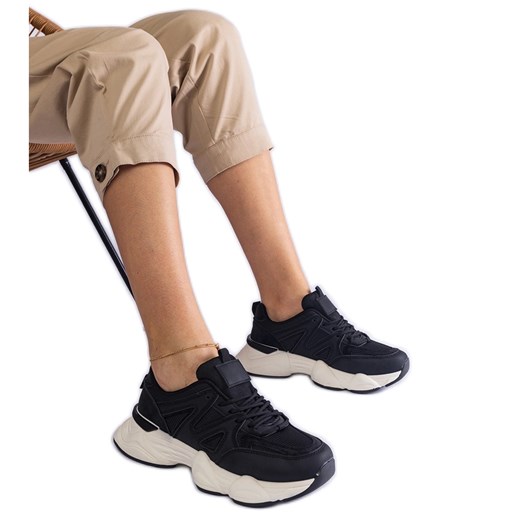 Czarne sportowe sneakersy damskie ze sklepu ButyModne.pl w kategorii Buty sportowe damskie - zdjęcie 178176508