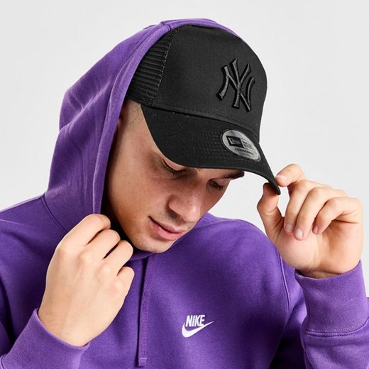 NEW ERA CZAPKA MLB TRUCKER NYY NEW YORK YANKEES BLKBLK ze sklepu JD Sports  w kategorii Czapki z daszkiem męskie - zdjęcie 178188218
