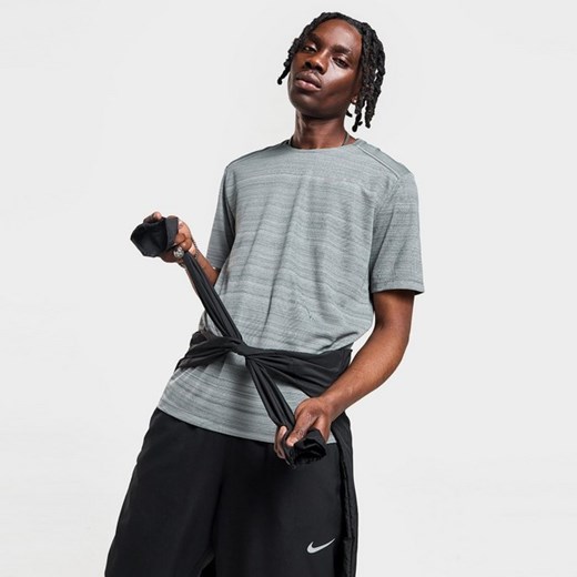NIKE T-SHIRT M NK DF MILER SS RUNNING ze sklepu JD Sports  w kategorii T-shirty męskie - zdjęcie 178189919