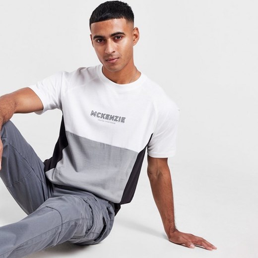 MCKENZIE T-SHIRT CAST TEE WHT ze sklepu JD Sports  w kategorii T-shirty męskie - zdjęcie 178189965