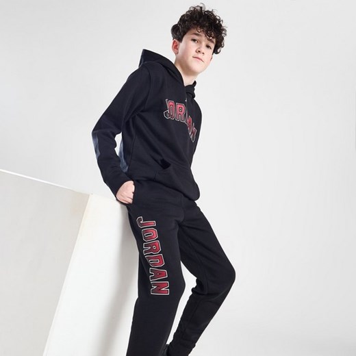 JORDAN SPODNIE FADE COLG JOG BLK/RD B ze sklepu JD Sports  w kategorii Spodnie chłopięce - zdjęcie 178189969