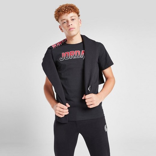 JORDAN T-SHIRT COLG PATCH T BLK/RD B ze sklepu JD Sports  w kategorii T-shirty chłopięce - zdjęcie 178190757