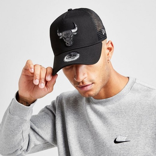 NEW ERA CZAPKA NBA TRUCKER BULLS CHICAGO BULLS BLKBLK ze sklepu JD Sports  w kategorii Czapki z daszkiem męskie - zdjęcie 178197215