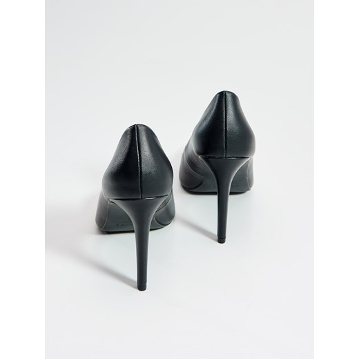 Mohito - Klasyczne szpilki - czarny Mohito 38 wyprzedaż Mohito