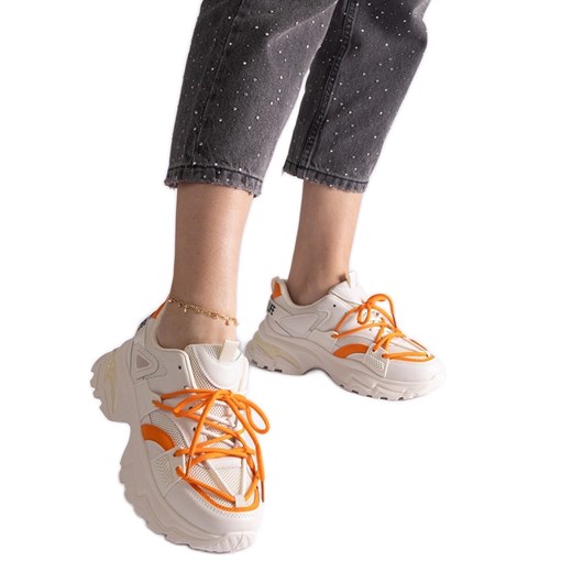 Beżowe sneakersy sportowe damskie beżowy ze sklepu ButyModne.pl w kategorii Buty sportowe damskie - zdjęcie 178214305