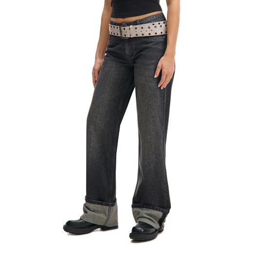 Cropp - Jeansy boyfriend z podwiniętymi nogawkami - czarny ze sklepu Cropp w kategorii Jeansy damskie - zdjęcie 178217775