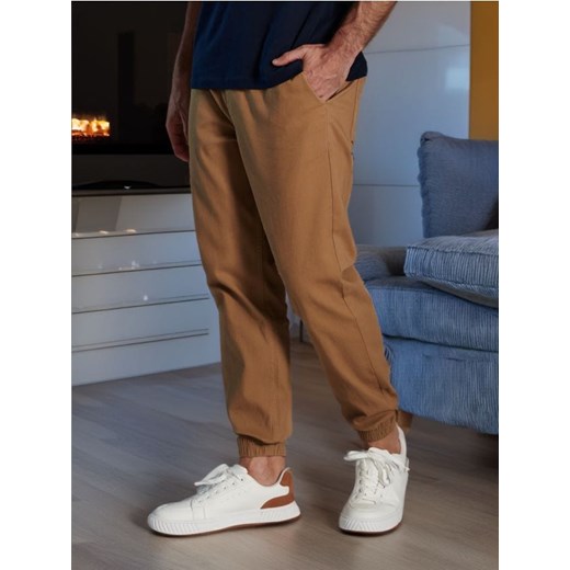 Sinsay - Spodnie jogger - beżowy ze sklepu Sinsay w kategorii Spodnie męskie - zdjęcie 178220319