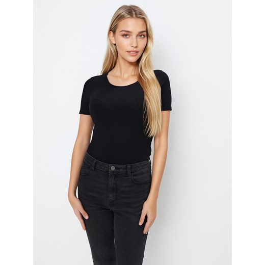 Mohito - Czarny t-shirt z wiskozą - czarny ze sklepu Mohito w kategorii Bluzki damskie - zdjęcie 178225506