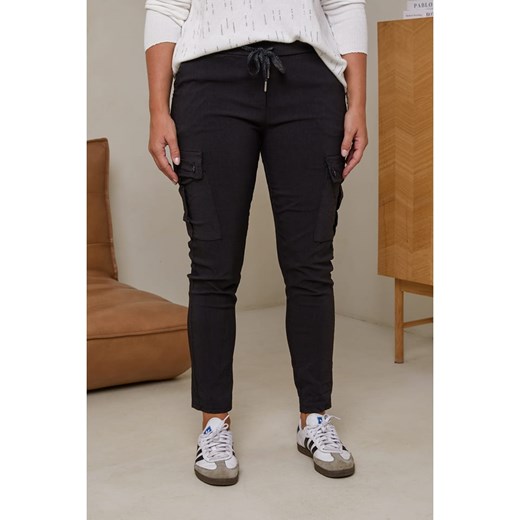 Curvy Lady Bojówki w kolorze antracytowym ze sklepu Limango Polska w kategorii Spodnie damskie - zdjęcie 178231768