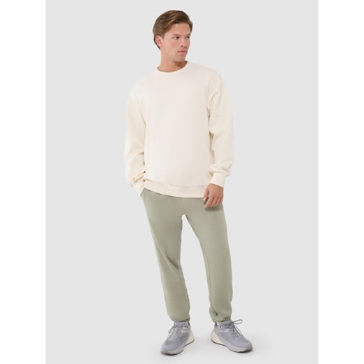 Męska bluza dresowa oversize nierozpinana bez kaptura 4F 4FWSS25TSWSM1536 - beżowa ze sklepu Sportstylestory.com w kategorii Bluzy męskie - zdjęcie 178243685