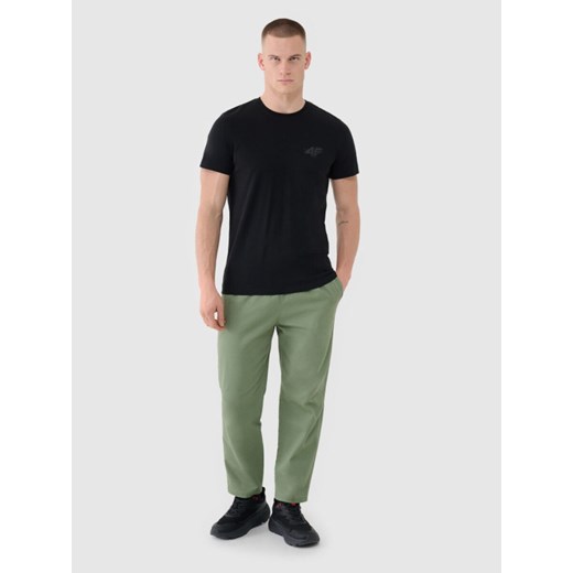 Męski t-shirt z nadrukiem 4F 4FWSS25TTSHM1974 - czarny 3XL Sportstylestory.com