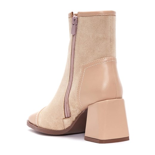 Studio 88 Botki w kolorze beżowym Studio 88 38 wyprzedaż Limango Polska