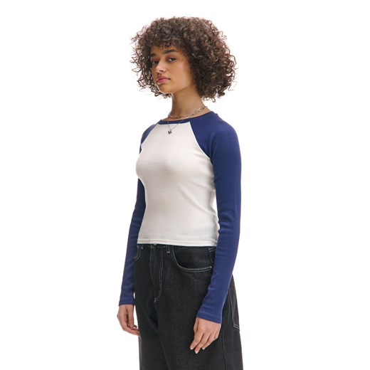 Cropp - Koszulka longsleeve z raglanowymi rękawami - biały ze sklepu Cropp w kategorii Bluzki damskie - zdjęcie 178268157