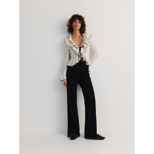 Sweter damski Reserved w serek 