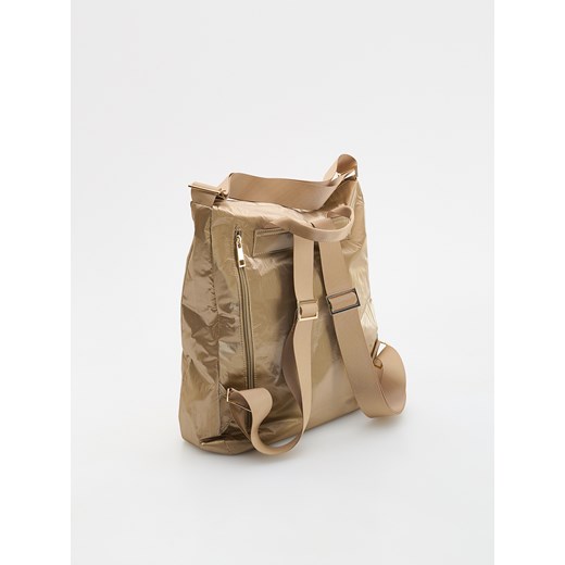 Reserved - Plecak z metalicznym połyskiem - złoty Reserved ONE SIZE Reserved