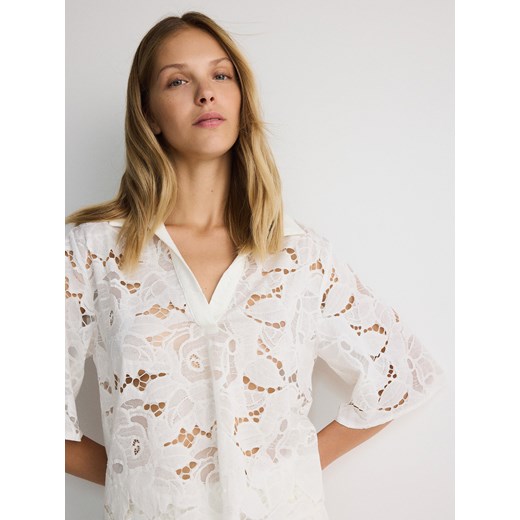 Reserved - Koronkowa bluzka z bawełny - złamana biel ze sklepu Reserved w kategorii Bluzki damskie - zdjęcie 178291949