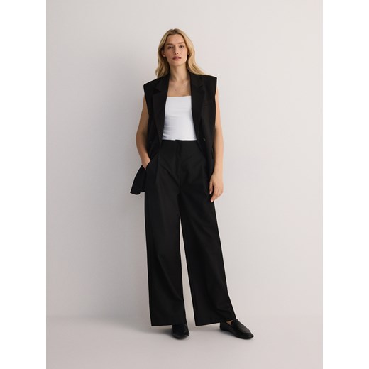 Reserved - Spodnie z zakładkami - czarny Reserved XS Reserved