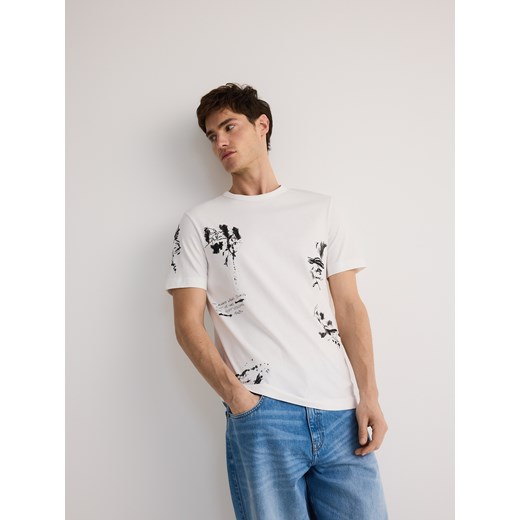Reserved - T-shirt regular z nadrukiem - biały ze sklepu Reserved w kategorii T-shirty męskie - zdjęcie 178295578