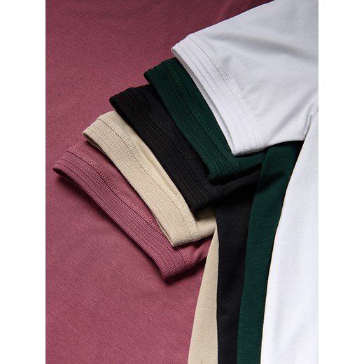 T-shirt męski Reserved z krótkim rękawem 