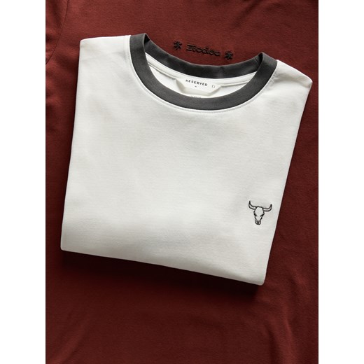 Reserved - T-shirt slim fit z haftem - złamana biel Reserved XXL Reserved