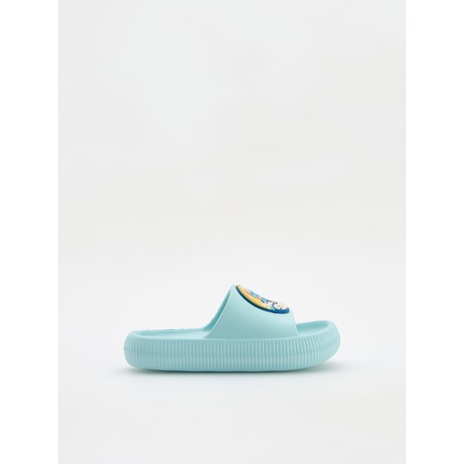 Niebieskie klapki dziecięce Reserved bez zapięcia