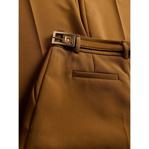 Reserved - Szerokie spodnie z paskiem - brązowy Reserved L Reserved
