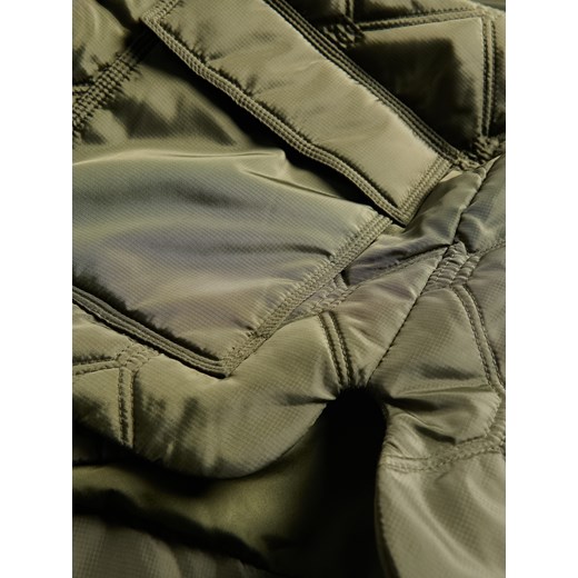 Kurtka damska Reserved zielona krótka z tkaniny 