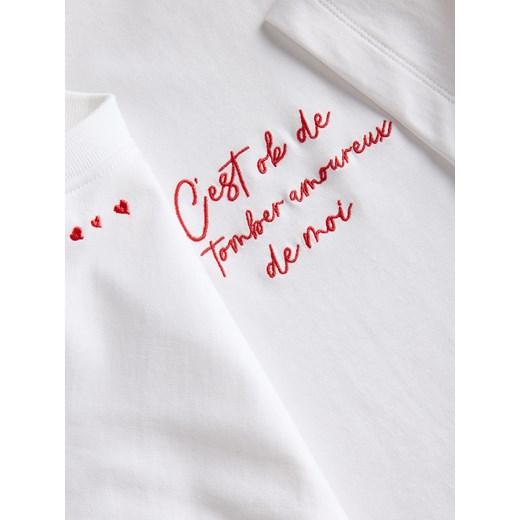 Reserved - T-shirt z haftowanym napisem - złamana biel Reserved L Reserved