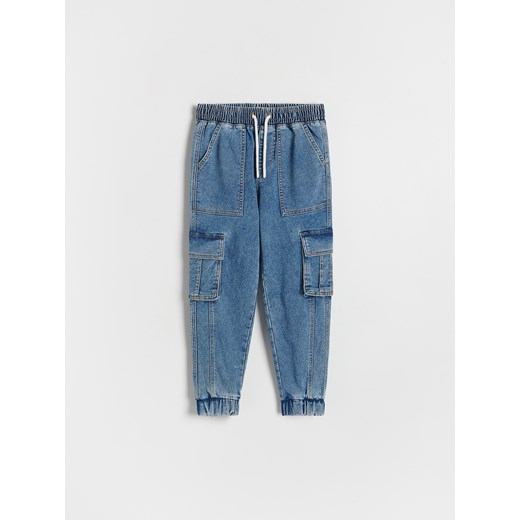 Reserved - Jeansy jogger z kieszeniami - niebieski ze sklepu Reserved w kategorii Spodnie chłopięce - zdjęcie 178331089