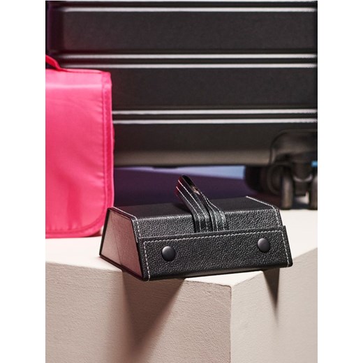 Sinsay - Etui na okulary - czarny ze sklepu Sinsay w kategorii Etui - zdjęcie 178332859