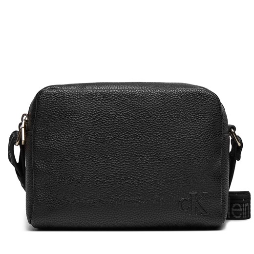 Torebka Calvin Klein Jeans Ultralight DblZip Camerabag 21 K60K612283 Czarny ze sklepu eobuwie.pl w kategorii Listonoszki - zdjęcie 178345006