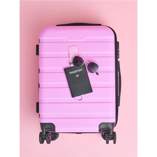 Sinsay - Etui na paszport - czarny Sinsay One Size Sinsay wyprzedaż