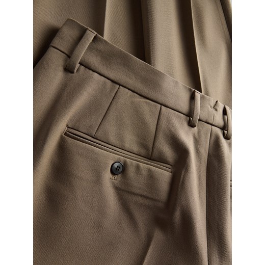 Spodnie męskie Reserved z elastanu 