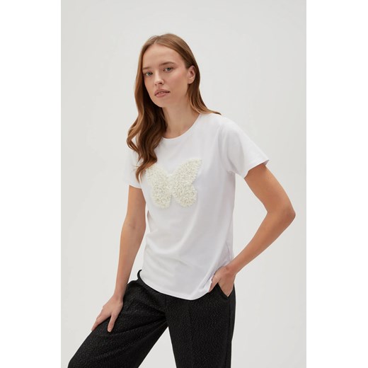 Bawełniany t-shirt z aplikacją biały ze sklepu Moodo.pl w kategorii Bluzki damskie - zdjęcie 178353439