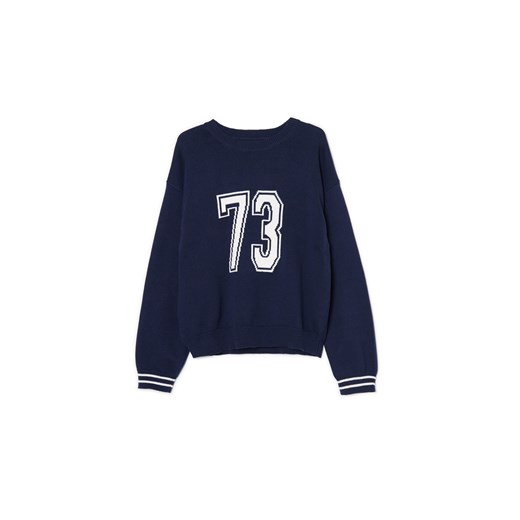 Cropp - Oversizowy sweter z nadrukiem - granatowy ze sklepu Cropp w kategorii Swetry damskie - zdjęcie 178374015