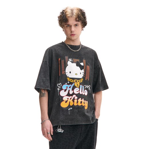 Cropp - Koszulka z efektem sprania i Hello Kitty UNISEX - czarny ze sklepu Cropp w kategorii T-shirty męskie - zdjęcie 178374059