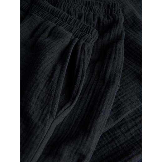 Reserved - Szerokie spodnie z muślinu - czarny Reserved M Reserved