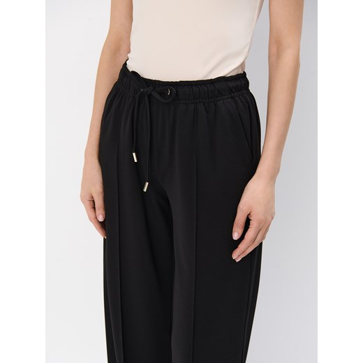 Spodnie damskie Mohito dresowe 