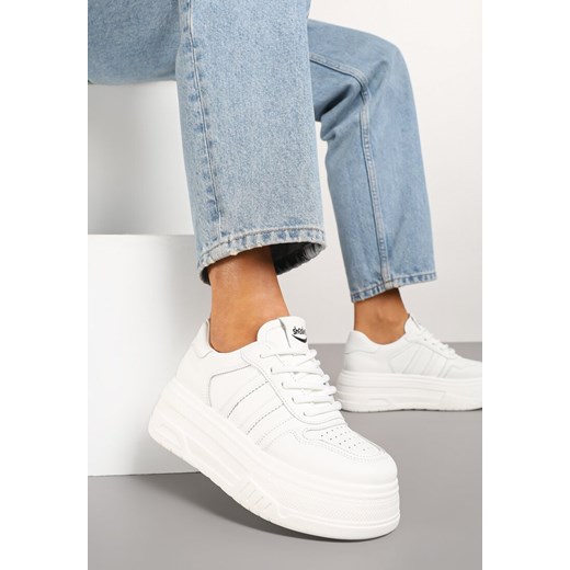 Białe Sneakersy na Grubej Podeszwie z Perforacją i Paskami Fonistia ze sklepu born2be.pl w kategorii Buty sportowe damskie - zdjęcie 178412005