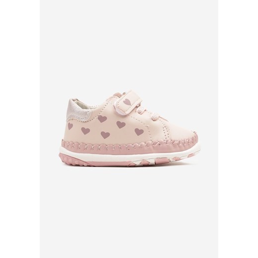 Różowe Skórzane Półbuty Sneakersy w Serduszka Zapinane na Rzep Caterta ze sklepu born2be.pl w kategorii Półbuty dziecięce - zdjęcie 178414487