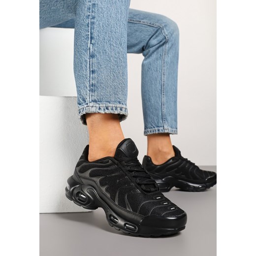 Czarne Buty Sportowe Sneakersy Ozdobione Tłoczeniem Tulinea ze sklepu born2be.pl w kategorii Buty sportowe damskie - zdjęcie 178416009